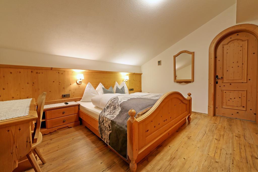 Landhaus & Apartment Taxach Ried im Zillertal Buitenkant foto