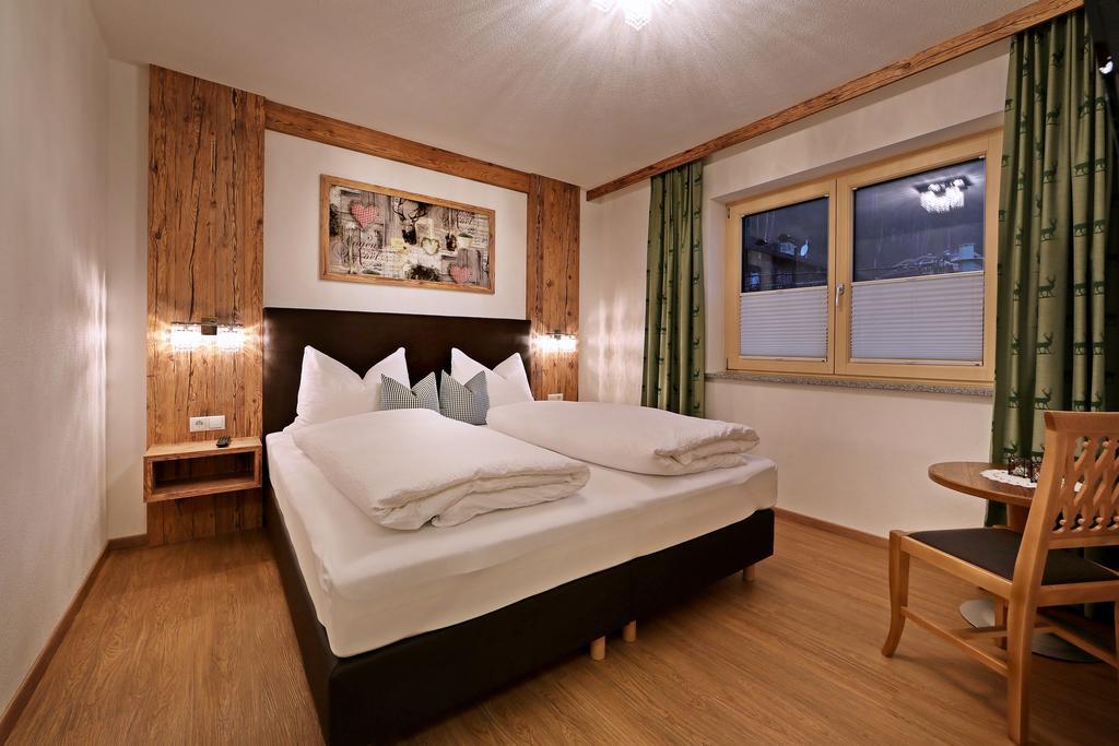 Landhaus & Apartment Taxach Ried im Zillertal Buitenkant foto