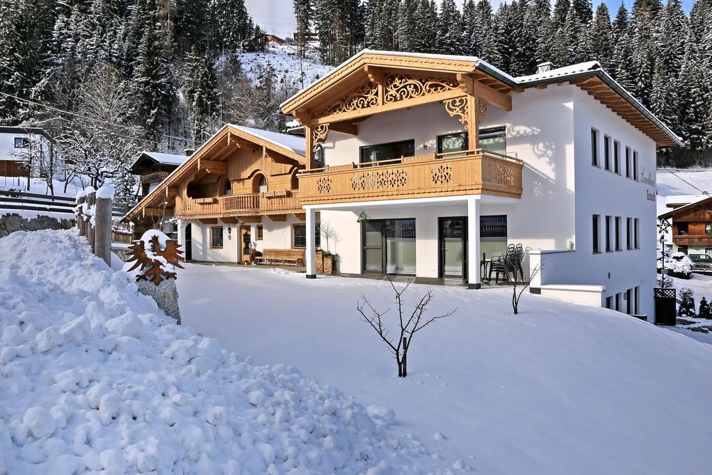 Landhaus & Apartment Taxach Ried im Zillertal Buitenkant foto