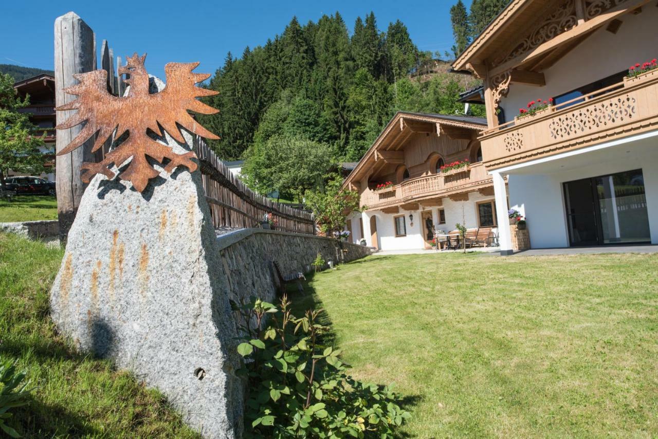 Landhaus & Apartment Taxach Ried im Zillertal Buitenkant foto
